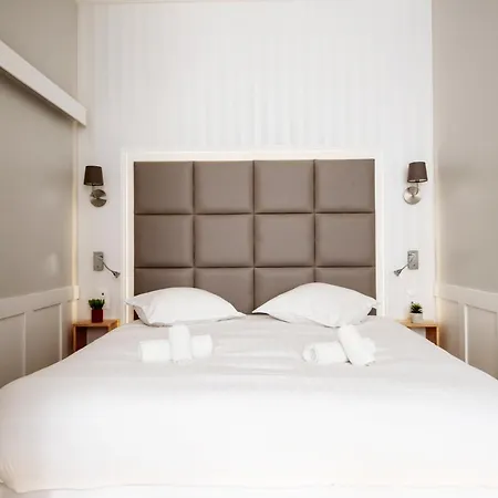 Les Faidherbe Aparthotel 4*