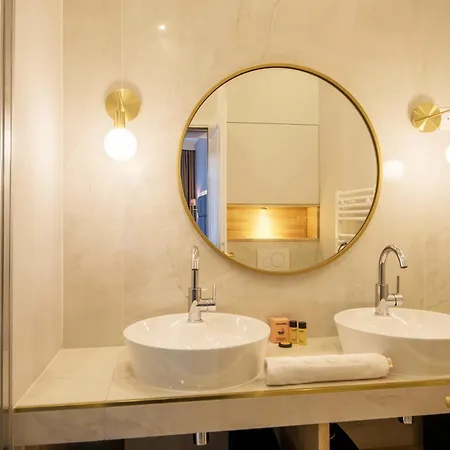 Les Faidherbe Aparthotel