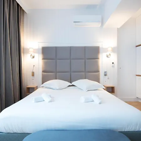 Les Faidherbe Aparthotel