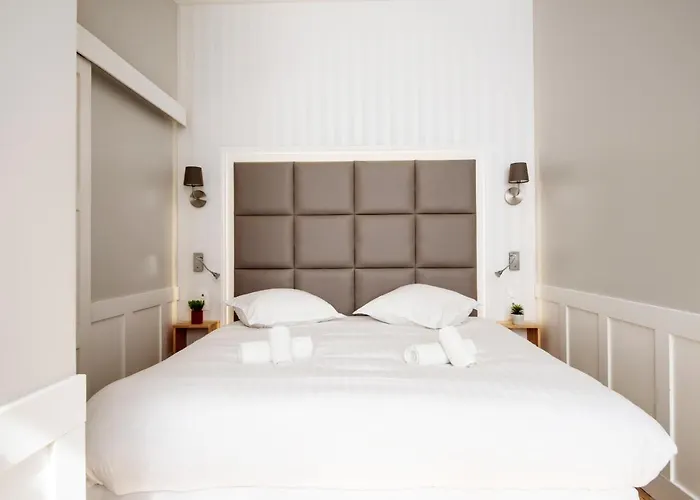 Les Faidherbe Aparthotel 4*