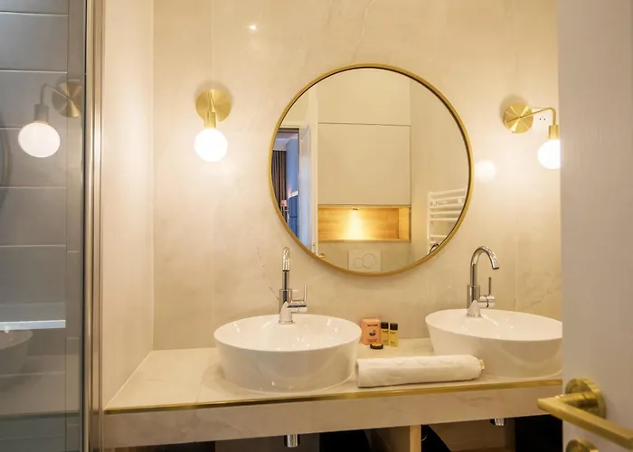 Les Faidherbe Aparthotel