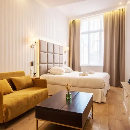 Les Faidherbe Lägenhetshotell Lille